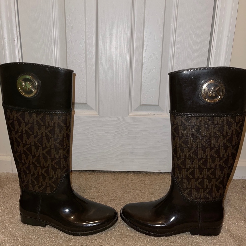 Michael Kors Boots - Picture 2 of 4